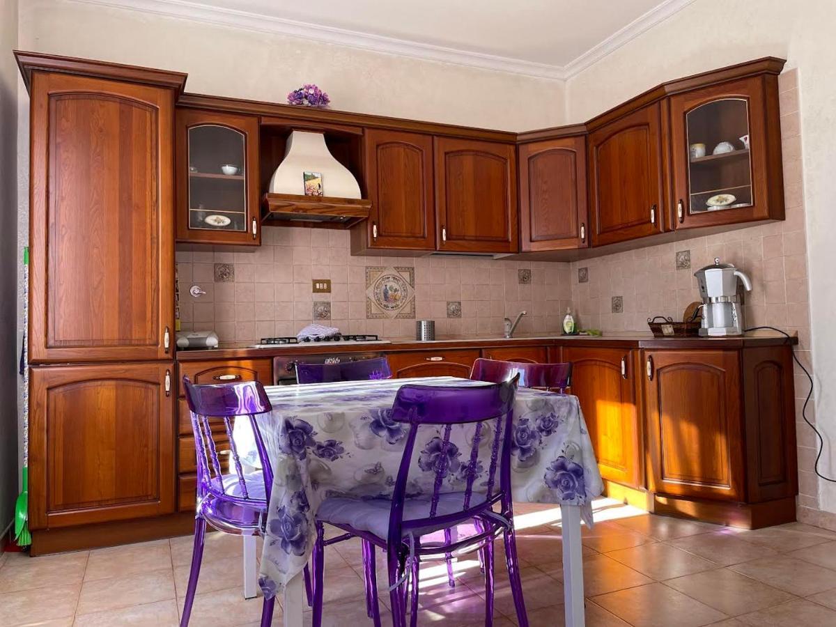 A.b Battistini Short Let's Rom